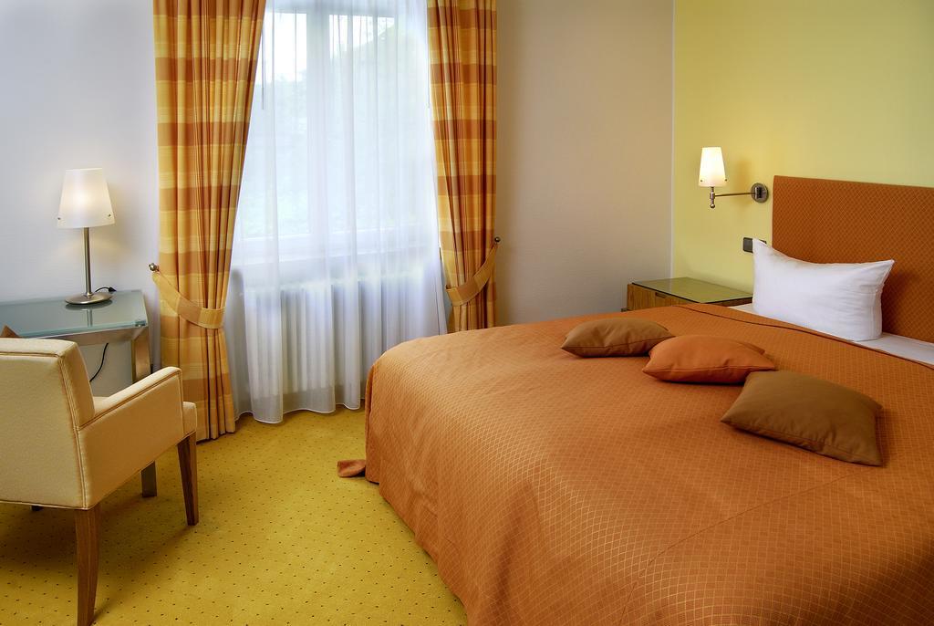 Restaurant-Hotel Maien Lörrach Exteriör bild