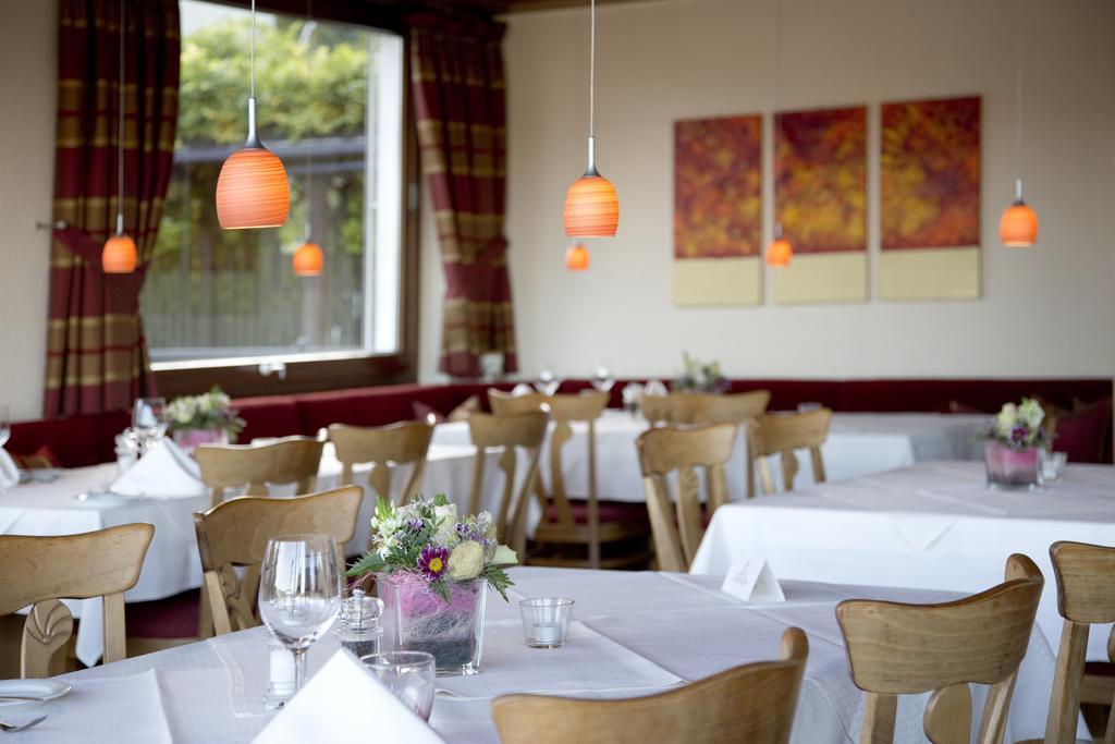 Restaurant-Hotel Maien Lörrach Exteriör bild